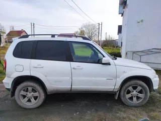 Chevrolet Niva 212300-55, 2015 Автомобиль марки CHEVROLET модель Niva 212300-55 2015 г.в. VIN-номер X9L212300F0568344 с договором о задатке и проектом договора купли-продажи имущества, описанием, составом и характеристиками продаваемого имущества, а также иной дополнительной информацией можно…