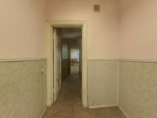 Нежилое помещение по адресу: г. Москва, ул. Преображенская, д. 5/7, площадью 87,5 кв. м (Этаж № 1), кадастровый номер: 77:03:0003014:6356. Назначение нежилого помещения: Свободное. Общая площадь: 87.5. Кадастровый номер: 77:03:0003014:6356.