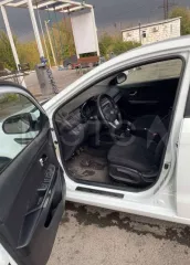 KIA RIO Год выпуска: 2012 Идентификационный номер  VIN : Z94CC41BADR091461 Номер шасси  рамы :    Номер кузова  кабины : Z94CC41BADR091461 Цвет кузова  кабины : Белый Номер двигателя:   Рабочий объем  см³ : 1591 Мощность  кВт/л.с. : 90/123.0 Экологический класс: ЧЕТВЁРТЫЙ