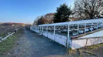 Ипподром 818,9 га Северная Осетия-Алания. Сооружение Беговая дорожка протяженностью 2 400 м, кадастровый номер 15:03:0040103:60, расположенное по адресу: Республика Северная Осетия-Алания, р-н Правобережный, г Беслан, ул Фриева, д 39а. Административное здание площадью 222,0 кв.м., кадастровый номер…