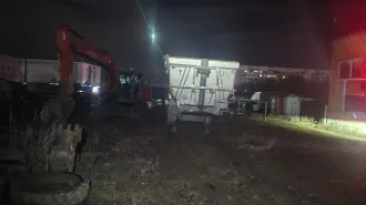 BODEX KIS 3W-S 2012, полуприцеп самосвал BODEX KIS 3W-S, 2012 года выпуска, цвет серый, VIN SU90333GHCSBU1274, г. Самара, ограничения и обременения: зарегистрирован за должником Банка, перерегистрация на нового владельца будет осуществлена после заключения договора купли-продажи