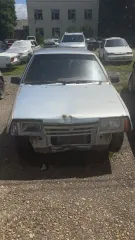 Ваз 21093 1997 Легковой автомобиль «ВАЗ 21093» с государственным регистрационным знаком Е874СК 123, 1997 года выпуска, серебристого цвета, идентификационный номер (VIN): ХТА210930W2234288. Ключи и документы отсутствуют. Кузов и его элементы: Отсутствует передний бампер. Вмятины и коррозия металла…