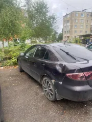Mazda 6 2005 года, VIN: JMZGG14F551277307, госномер: С037АА550, модель двигателя: LF439185, мощность 104 кВт/141 л.с., объем 1999 см³, цвет кузова темно-вишневый, ПТС 50 РР 034413, СТС 99 66 802051. Не на ходу: отсутствует аккумулятор, пробит радиатор, вытек антифриз, проблемы с подвеской. Пробег…