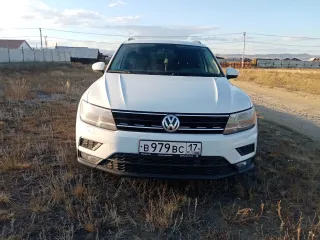 Volkswagen Tiguan 2018 года выпуска, VIN: XW8ZZZ5NZKG201700. Осмотр автомобиля осуществляется по месту его нахождения. Ознакомление с документами возможно по месту нахождения арбитражного управляющего по предварительной записи. Запрос направлять на prokhorovpi@mail.ru или по телефону 89994671215.