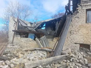 Здание котельной с оборудованием, Приморский край, с. Лукьяновка. Здание бывшей котельной (аварийное под разбор) и оборудование котельной (списанное, металлолом): котел Универсал-б, котел КВТС – 0,3, котел УКВр-0,45, труба дымовая H=22 м, емкость для резерва воды – 3 м3, расположенных по адресу…