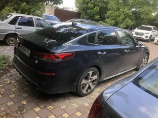 Kia JF (Optima) 2019 легковой седан, г/н 0222ВС136, цвет синий, VIN XWEGU413BL0014443, повреждены бампер и правая фара. Начальная цена продажи 1 798 600,00 руб. Шаг аукциона 8993,00 руб. Размер задатка 899300,00 руб. Существующие ограничения (обременения) – арест.