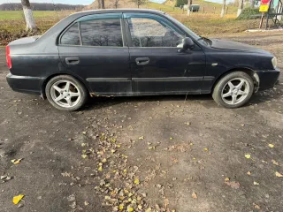 Hyundai Accent 2008, VIN: X7MCF41GP8M172403, номер двигателя: G4EC8W053279, цвет черный, автомобиль не на ходу.