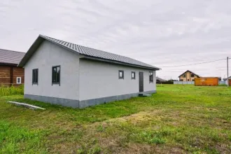 Дом 95,4 кв.м и земельный участок 1 000 кв.м в Новосибирской обл. жилая недвижимость – жилой дом кадастровый номер: 54:20:030601:2686 с земельным участком кадастровый номер: 54:20:030601:625, находящаяся в залоге у АО «TBank» в порядке правопреемства (в связи с реорганизацией ПАО Rосбанк (ИНН…