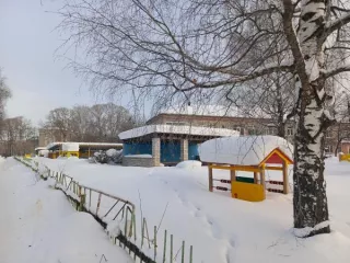 Здание, назначение: нежилое, этажей 3, в том числе подземных 1, общ пл. 1804,4 кв.м, к.н: 59:03:0400073:11313, адрес: край Пермский, г. Березники, ул. Юбилейная, дом 52, с земельным участком общ. пл. 11809 +/- 46 кв.м, к.н: 59:03:0400073:17, адрес: край Пермский, г. Березники, улица Юбилейная, з/у…