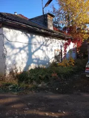 Земельный участок общей площадью 650 кв.м. с кадастровым номером: 43:41:000042:173, по адресу: Российская Федерация, Кировская область, г.о. город Вятские Поляны, г. Вятские Поляны, ул. Советская, з/у 15 с расположенным на нем объектом федерального имущества – нежилое здание общей площадью 212,4…