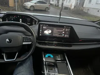 Changan CS55 2024 года выпуска, VIN LS4ASE2E1RA263241. Автомобиль Hyundai Creta 2008 года выпуска, черный цвет, VIN Z94G2811BKR149029. Ознакомление по запросу.