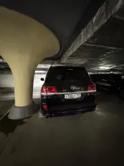 Toyota Land Cruiser 200, 2016, г/н Т700ОТ197, цвет черный, VIN JTMCV02J404198126, вид транспорта: легковой автомобиль, год выпуска: 2016, марка: Тойота, модель: Ленд Крузер 200