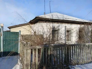 19/41 доли в жилом доме 85.9 кв.м и земельный участок 662 +/- 9 кв.м, Чита Вид объекта недвижимости: Здание Кадастровый номер: 75:32:010640:62 Назначение объекта недвижимости: Жилой дом Виды разрешенного использования объекта недвижимости: жилое Адрес: Забайкальский край, г. Чита, ул…