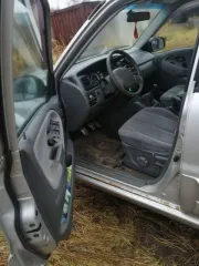 Suzuki Grand Vitara, 2002 года, 125 лс, 243043 км, полный привод. Легковой автомобиль, марка: Suzuki Grand Vitara 2.0, год изготовления: 2002, цвет: Серебристый, VIN: JSAFTL52V00157926, ПТС: 50 НК 562133