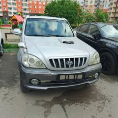 Hyundai Terracan, 2002 года, 103 лс, 400000 км, АКПП. Транспортное средство HYUNDAI TERRACAN, 2002 г.в., VIN KMHNM81WP2U041007, гос.номер А771УВ124, собственность. Авто не на ходу, неисправлен двигатель, передний мост не подключается. Пробег около 400000 км, аккумулятор старый, не рабочий. Коробка…