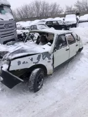 Автомобиль Ваз 21093, 1997 г.в. Автомобиль ВАЗ 21093, 1997г.в. гос.номер М 295 АУ 55, цвет белый, номер кузова XTA 210930V2108228  Документы отсутствуют. Ключ отсутствует . Транспортное стредство в разукомплектованном состоянии, после ДТП (передний бампер отсутствует, капот помят, панель багажника…