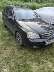 Chevrolet Lacetti, 2009 года, 109 лс, 216684 км Легковой автомобиль, марка CHEVROLET KLAN, VIN XUUNF356J90022118, 2009 г.в. ВНИМАНИЕ!!! Автомобиль на ходу. Есть некоторые проблемы, из которых известны: - нужна замена радиатора (протекает антифриз), - иногда бывают плавающие обороты на холостом…