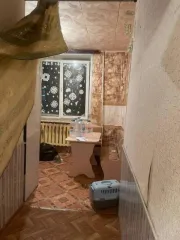 Квартира 33.3 м² в Брянской области, Клинцовский район, поселок Первое Мая, улица Центральная, дом 6, квартира 5. Кадастровый номер 32:13:0090102:114. Имущество находится в залоге ПАО «ДОМ.РФ».