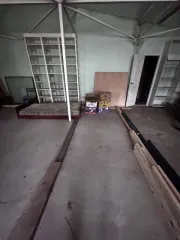 Здание 213 кв.м. в Архангельской области, городе Коряжма, на Магистральном шоссе, дом 98. Нежилое, площадь 213 кв.м., 1 этаж. Кадастровый номер: 29:23:010101:1908. Находится в совместной собственности.