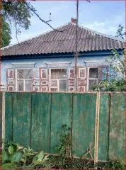 Доли дома и участка, 68,1 кв.м, Краснодарский край, ст. Терновская 1/4 доля дома и 1/4 доля земельного участка в Краснодарском крае еще 1/4 доля дома и 1/4 доля земельного участка в Краснодарском крае еще 1/4 доля в праве на жилое здание, площадь: 68,1кв.м., кадастровый номер: 23:32:0503013:697 и…