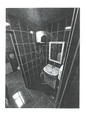 Нежилое помещение площадью 6.6 кв.м, 2/3 доли в праве общей долевой собственности. Кадастровый номер 25:28:010004:187. Адрес: Приморский край, г. Владивосток, ул. Петра Великого, д. 2, мансардный этаж. Имеются обременения: 7 записей о запрещении регистрации, арест, 5 записей о прочих ограничениях…