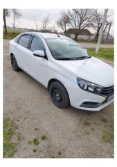 Lada Vesta 2019, 2019 года, 106 лс, 145000 км. Гос. рег. номер: Е060СУ126, Идентификационный номер (VIN): XTAGFL110LY357246. Год выпуска: 2019, цвет: белый, номер кузова: XTAGFL110LY357246. Номер двигателя: 4158590, рабочий объем двигателя: 1 596 см³, мощность: 106 л.с.