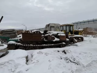 Трактор Т-147-00, снегоболотоход «Тундра», автомобиль Nissan NP300 Pickup, трактор с бульдозерным и рыхлительным оборудованием Б-10М, автомобиль УАЗ Pickup (XTT236320N1015750), вагон на санях 6000*2400 №1, вагон на санях 6000*2400 №2, вагон на санях 6000*2400 №3.