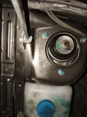 LADA Granta 2024 года выпуска, VIN: XTA219440S0280019. Автомобиль в идеальном состоянии, кроме колес, шины спускают, так как резина старая.