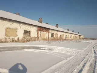 Нежилое здание 1049.1 кв.м Кемеровская область, п. Красная Горка (Свинарник). Кадастровый номер 42:06:0106002:212.