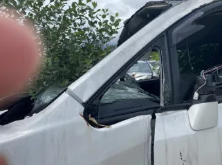 Toyota Voxy 2011 года, цвет белый, VIN ZRR70-0431981. Проверить техническое состояние не представляется возможным. ПТС, СТС, ключи отсутствуют.