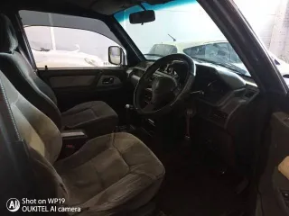 Mitsubishi Pajero 1992 года выпуска, госномер В193УО28. Модель, номер двигателя: 4D56-EF8791, номер кузова: V44-3018708. Мощность двигателя 97 л.с., объем 2476 куб.см., цвет кузова темно-зеленый. КПП автомат, привод 4WD. Пробег более 250 тыс.км. Характеристика: кузов в удовлетворительном состоянии…