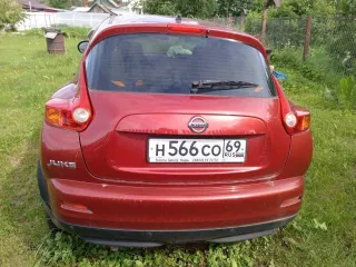 Nissan Juke, легковой комби (хэтчбек). VIN: SJNFBAF15U6225143. Год выпуска: 2012. Цвет кузова: красный. Модель, номер двигателя: HR16 068243R.