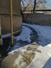 Имущественный комплекс: здание детского сада, назначение нежилое, кадастровый номер 61:52:0030003:894, площадью 892,6 кв.м, этажность 2, литер А, год ввода в эксплуатацию 1937; тепловая сеть протяженностью 9 п.м, литер 3-Л, год ввода в эксплуатацию 1937; водопроводная сеть протяженностью 34 п.м…