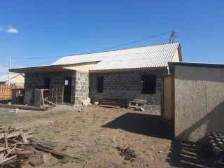 Земельный участок и дом в с. Сесерлиг, Республика Тыва. Земельный участок: Республика Тыва, Пий-Хемский район, с. Сесерлиг, местечко "ДагБаары" (17:08:1503003:3832); жилой дом: Республика Тыва, Пий-Хемский район, с. Сесерлиг, местечко "Даг-Баары" (17:08:1503003:7564). На имущество зарегистрировано…