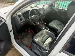 Volkswagen Tiguan, 2012 года выпуска, цвет - белый, VIN XW8ZZZ5NZDG118945, государственный номер О031АМ29. 1 Штука (шт). Назначение: pryamie. Год выпуска: 2012. Модель: Tiguan. VIN номер: XW8ZZZ5NZDG118945. Вид транспорта: Легковой. Марка: Volkswagen.