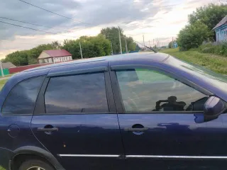 Lada Kalina 2012 Lada Kalina, 2012 года, 98 лс, 254328 км Легковой автомобиль, марка: ЛАДА 111760, год изготовления: 2012, цвет: синий, VIN: ХТА111760D0245544, г/н: К325СА702