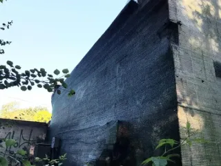 Здание по адресу: Санкт-Петербург, город Красное Село, Хвойный, дом 63, литера А, площадью 49.8 кв.м, назначение: нежилое, наименование: здание контрольно-пропускного пункта, этажность здания: 1, год ввода в эксплуатацию: 1965, кадастровый номер 78:45:0009202:23. Земельный участок по адресу…