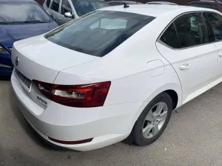 Skoda Superb 2017 года, 150 лс, 120000 км, АКПП. Легковой автомобиль, марка/модель: Шкода Суперб, год изготовления: 2017, мощность двигателя, л. с. (кВт): 150 (110), VIN: TMBAB6NP7H7551827.