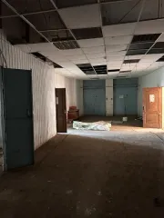 Имущественный комплекс 6320 кв. м, Ростовская область, г. Ростов-на-Дону, пл. Привокзальная, д. 4. 1. Нежилое здание, площадь 103,9 кв. м, кадастровый номер 61:44:0061501:45. 2. Нежилое здание "Почтовое отделение", площадь 107,5 кв. м, кадастровый номер 61:44:0061501:46. 3. Нежилое здание "Здание…