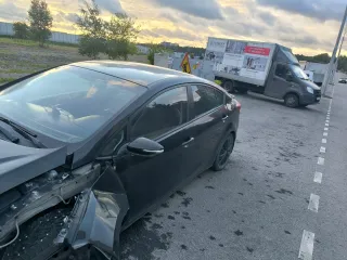 KIA Cerato 2017 года выпуска, черного цвета, государственный номер А162УМ69, VIN XWEFX417BHC002259. Автомобиль после ДТП, требуется замена переднего бампера, противотуманных фар, левого крыла вместе с колесом, замена проводки.