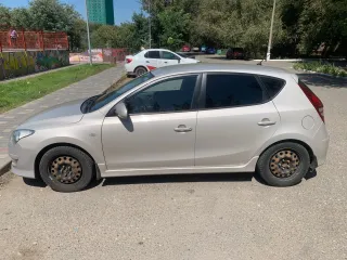 Hyundai i30 2011, автомобиль марки Hyundai модель i30 2011 г.в., VIN-номер TMADC51DACJ238543, ознакомление в рабочие дни с 10:00 до 18:00 по московскому времени, по согласованию по тел 89992486766, эл. почта sales@flbankrot.ru, дата, место и время ознакомления согласовываются по телефону.