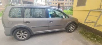 Volkswagen Touran 2008, 170 лс, 181992 км, автомобиль легковой, марка: Volkswagen, модель: Touran 1.4 TS, VIN: WVGZZZ1TZ9W060773, гос. рег. номер: К972МТ147, год изготовления: 2008 (отсутствует ПТС), ТС находится в залоге у Тинькофф Банк.