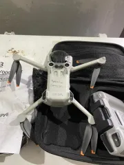 DJI MT3M3VD квадрокоптер (прямое назначение), марки DJI, серии: MT3M3VD, модель: MT3M3VD, оснащенный бортовой видеокамерой с цифровой системой передачи видео (видеотрансляция ведется на смартфон, видеокамера преобразует визуальное изображение в электрический сигнал, далее сигнал оцифровывается…