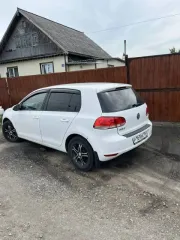 Volkswagen Golf 2010 года, 102 л.с. Автомобиль легковой, марка VOLKSWAGEN, модель GOLF, VIN: WVWZZZ1KZBW002509, гос. рег. номер: Р169ЕК154, год изготовления: 2010.