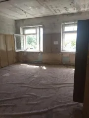 Дом лесной пропаганды 470,7 кв. м, Ярославская область, Переславль-Залесский, ул. Железнодорожная, д. 1, с земельным участком, в составе: дом лесной пропаганды, кадастровый номер 76:18:010823:12, назначение: нежилое, количество этажей, в том числе подземных этажей: 2, в том числе подземных 0…