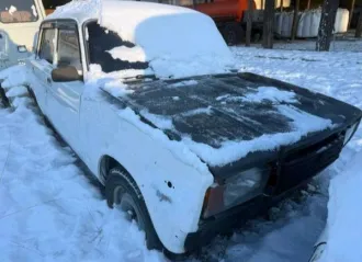 ВАЗ 2106, Toyota Master Ace Surf, Nissan, Toyota Mark 2, Toyota Carina 1986, ВАЗ 2106 2003, Toyota Sprinter 1993. АМТС ВАЗ 2106 госномер В 024 УМ 75, цвет серый, сколы, царапины, вмятины, повреждения ЛКП. Автомобиль марки Toyota Master Ace Surf, государственный регистрационный номер М747ВН75…
