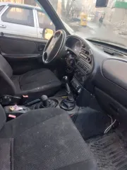 Chevrolet Niva, 2008 года, 79,6 лс, 360466 км, полный привод. Транспортное средство – легковой автомобиль CHEVROLET NIVA, 212300, VIN – X9L21230080212934, 2008 г.в., цвет – темно-синий металлик, ГРЗ – К342КМ163. Транспортное средство находится в залоге у АО «ТБанк».
