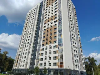 Нежилое помещение 151,3 кв.м Зелёный пр-кт д. 93А Москва нежилое помещение по адресу: г. Москва, пр-кт Зелёный, д. 93А, (Этаж № 1), площадью 151,3 кв.м, кадастровый номер: 77:03:0006020:10117 
Назначение нежилого помещения: Свободное 
Общая площадь: 151.3 
Кадастровый номер: 77:03:0006020:10117