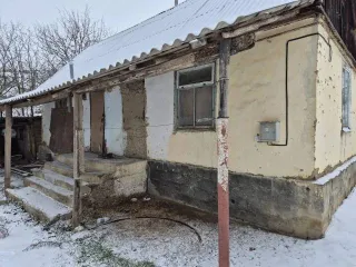 Дом 44.8 кв.м, участок 1500 кв.м, Ставропольский край, с Новозаведенное, ИЖС. Жилое здание, площадь: 44,8 кв.м., кадастровый номер: 26:25:051819:72 и земельный участок, площадь: 1 500 кв.м., категория земель: Земли населенных пунктов, разрешенное использование: ИЖС, кадастровый номер…
