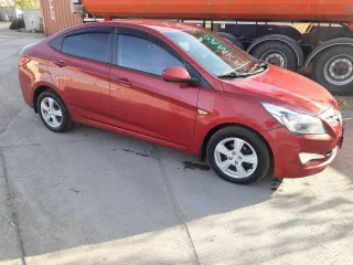 Hyundai Solaris, 2015 года, 123 лс, 128715 км, АКПП. Транспортное средство: Хундай Солярис, год выпуска 2015, номер двигателя G4FC FW411636, идентификационный номер (VIN): Z94CT41DBFR418965, цвет кузова (кабины): красный гранат, рабочий объем (см³): 1591, мощность: 123 л/с, привод: передний…